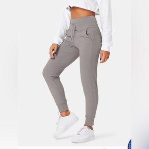 Halara High-waisted Cloudful joggers—LIKE NEW